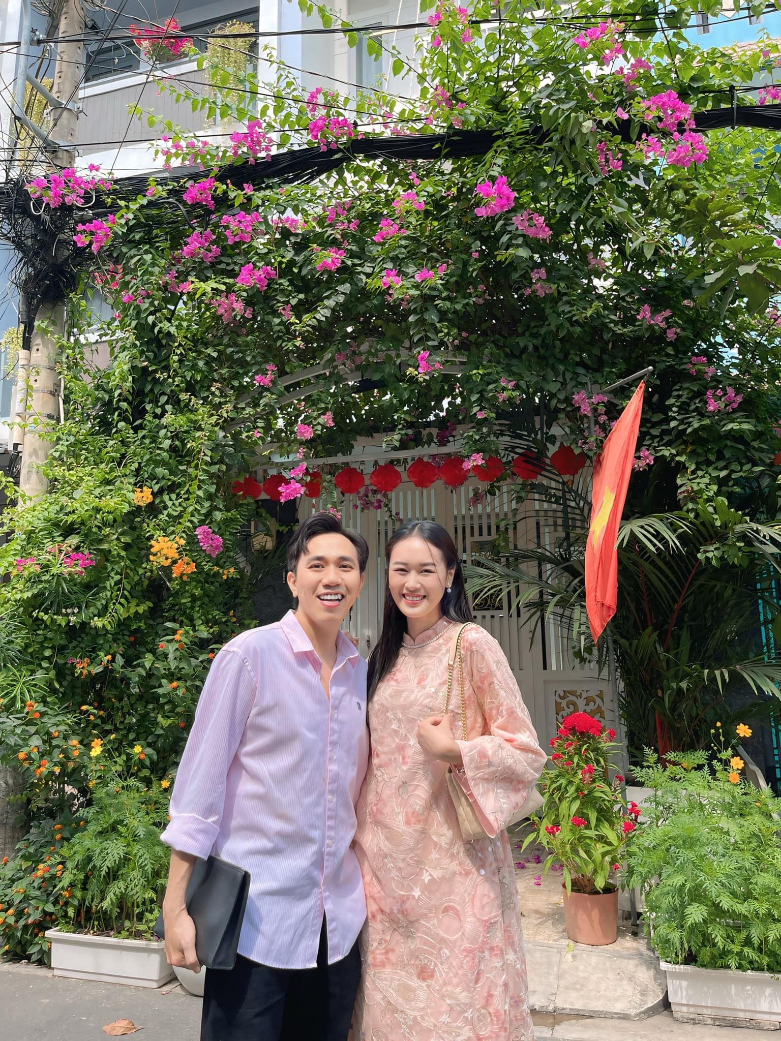 Sắc vóc đời thực của 'ác nữ' trong phim phá 150 tỷ của Victor Vũ- Ảnh 16.