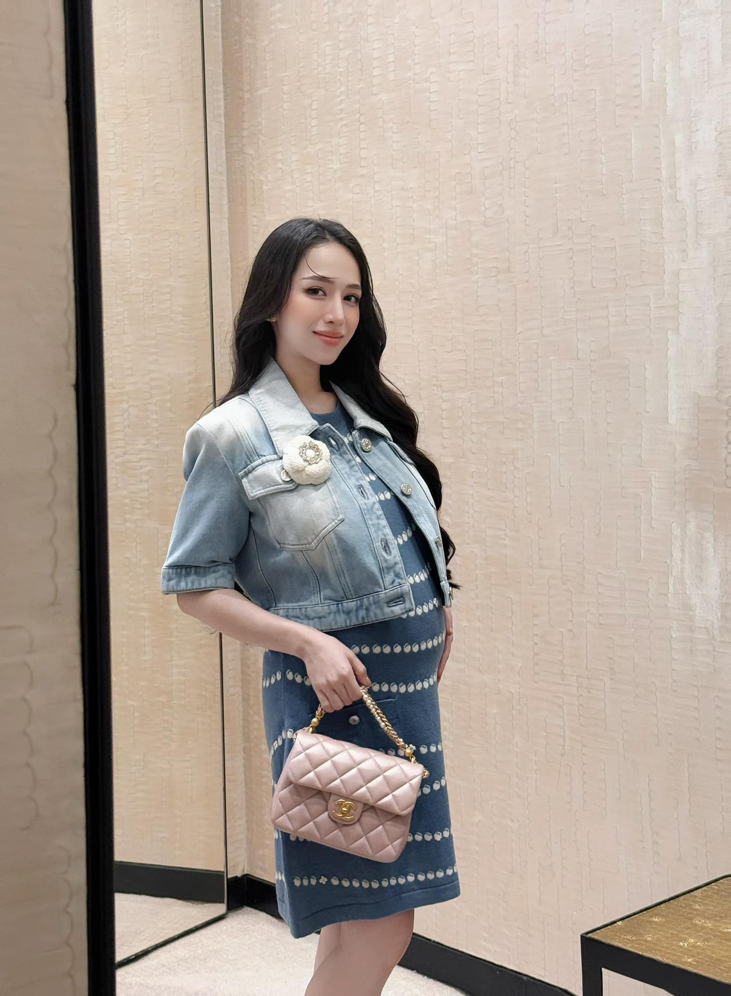 Minh Nhựa khoe sắp lên chức ông lần 4 ở tuổi 42 tiết lộ gây sốc về con gái