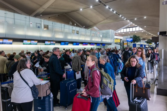 Tiết lộ sự cố kiểm soát viên không lưu mất liên lạc với máy bay ảnh 1