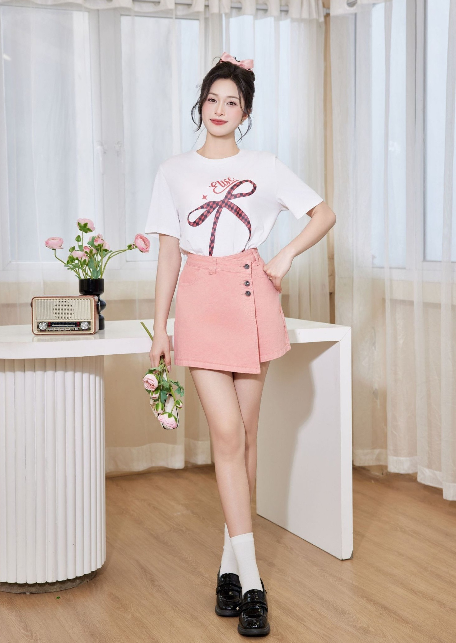 Trẻ lâu như Minh Hà - vợ Lý Hải: Đánh bay hình ảnh mẹ 4 con bằng chiếc váy giá chưa tới 2 triệu es2501229tskcwhes2412260bswopk1