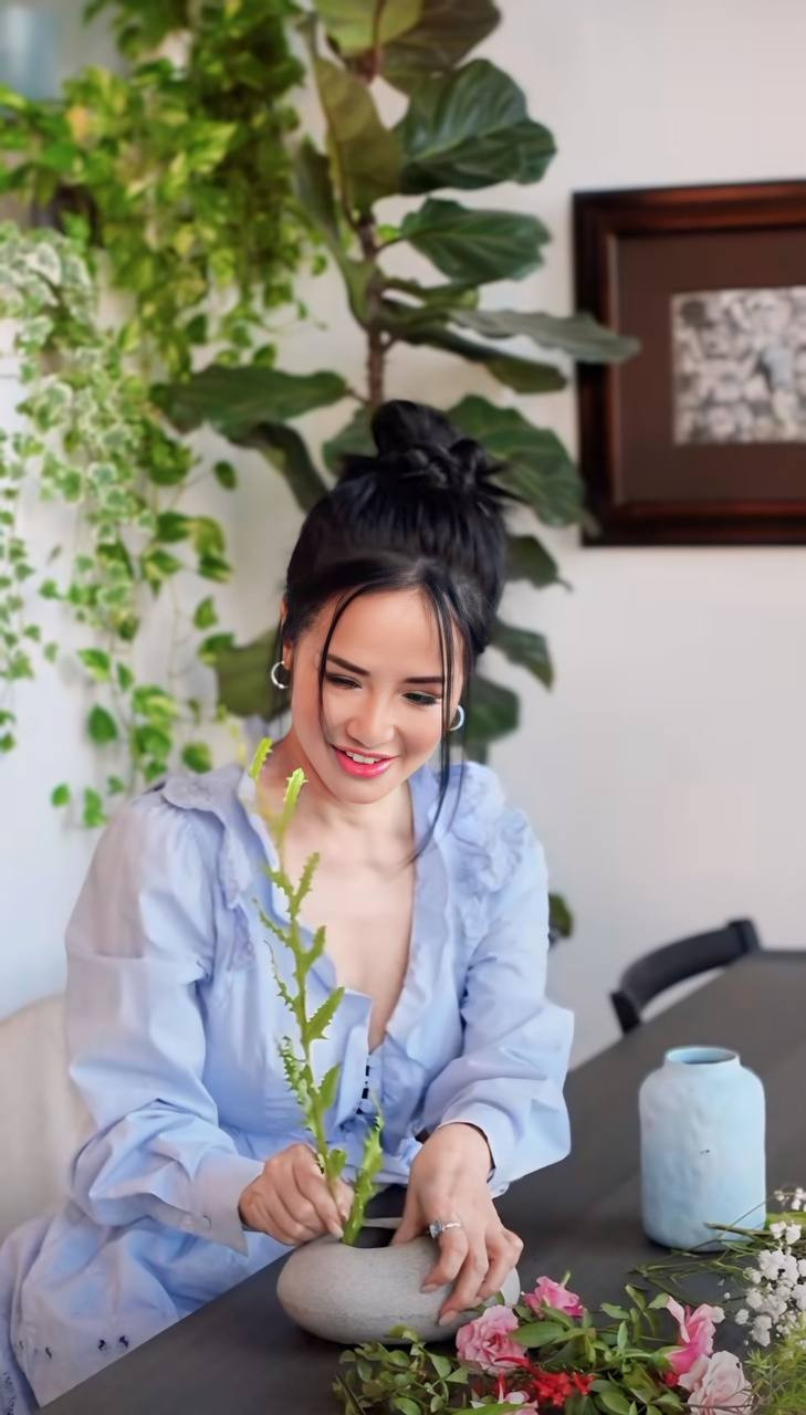 Xuất hiện rạng rỡ sau đợt xạ trị thứ 3, Bống Hồng Nhung chia sẻ về thú vui duy trì suốt thời gian bị bệnh Xuất hiện rạng rỡ sau đợt xạ trị thứ 3, Bống Hồng Nhung chia sẻ về thú vui duy trì suốt thời gian bị bệnh- Ảnh 6.