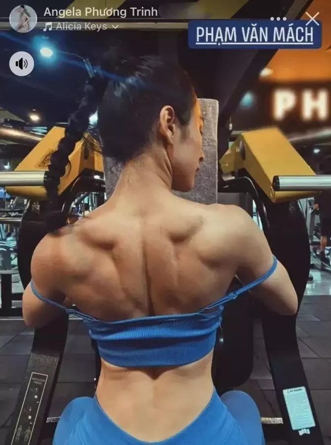Angela Phương Trinh ra đường với body vạm vỡ, 'gym thủ' nhìn cũng phải xanh mặt Angela Phương Trinh gây sốc với body vạm vỡ ra đường đàn ông nhìn xanh mặt