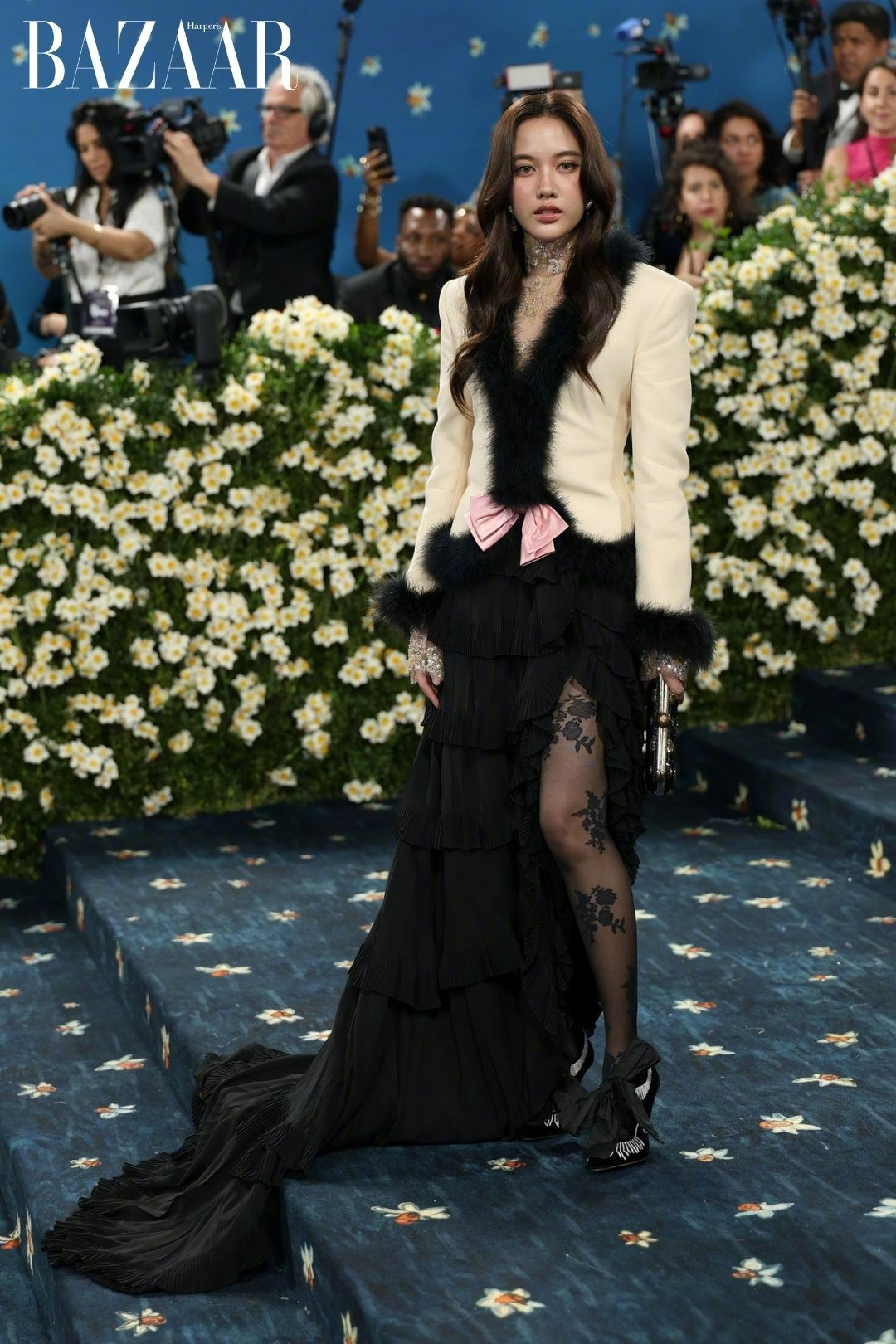 Chuyện gì đây: Jisoo (BLACKPINK) cũng xuất hiện ở Met Gala? freen tai su kien met gala 2025
