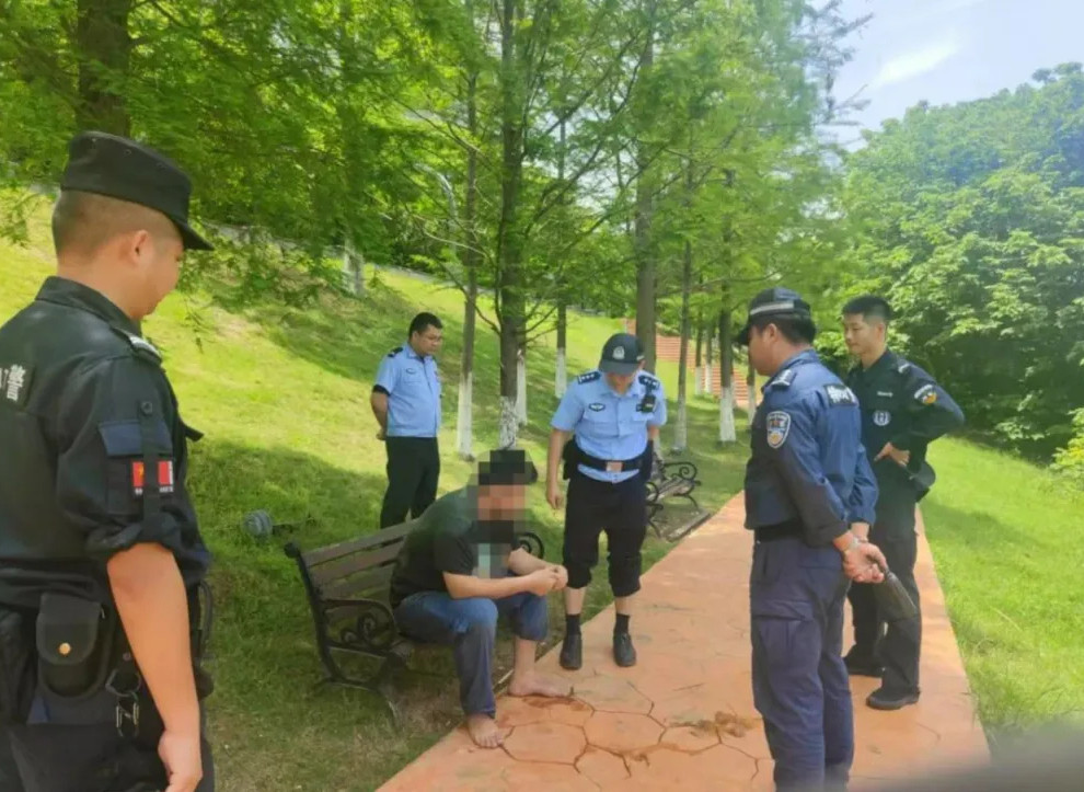 Đặt đơn trà sữa 'cuối cùng trước khi chết', người đàn ông được cứu ngoạn mục giaicuunguoi.jpg