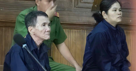 Lóa mắt vì tiền, bà bán vé số, ông xe ôm phạm tội buôn bán trẻ em