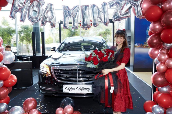 Trợ lý tiết lộ mức độ giàu 'khủng' của Hòa Minzy sau 3 năm làm mẹ đơn thân Trợ lý để lộ độ giàu khủng của Hòa Minzy sau 3 năm làm mẹ đơn thân