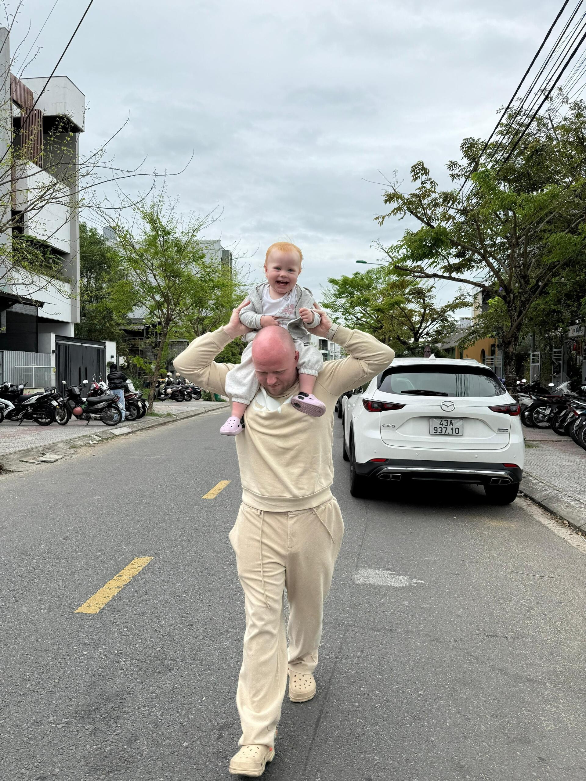 bo co be nguoi anh 2.jpg