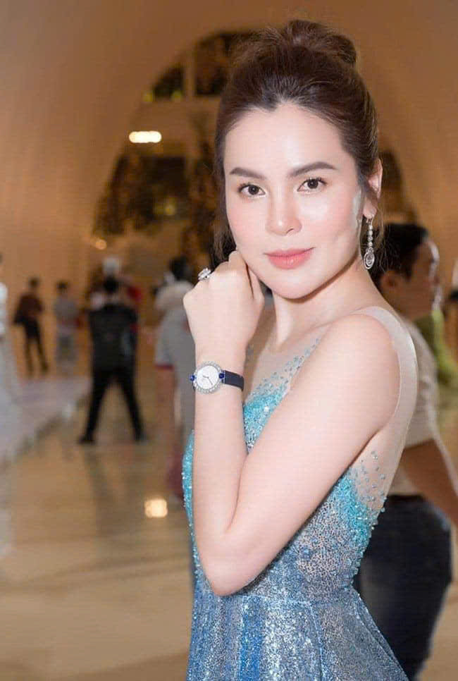 Hoa hậu Việt vướng tin mang thai giả: Chồng bị đồn thổi về giới tính, đang sống biệt thự 200 tỷ phương lê- Ảnh 3.