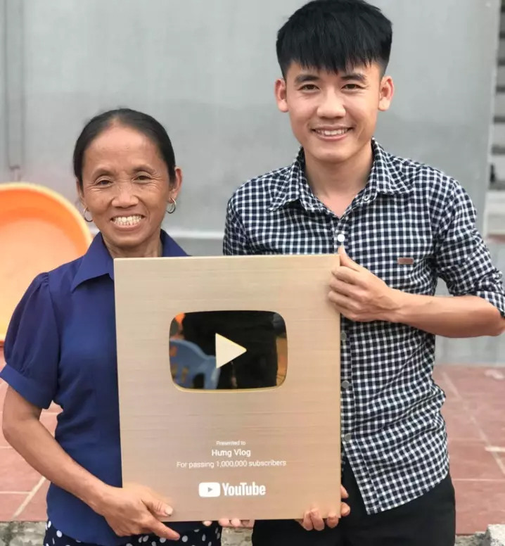 Ngỡ ngàng cuộc sống hiện tại của bà Tân Vlog sau 6 năm nổi đình đám MXH