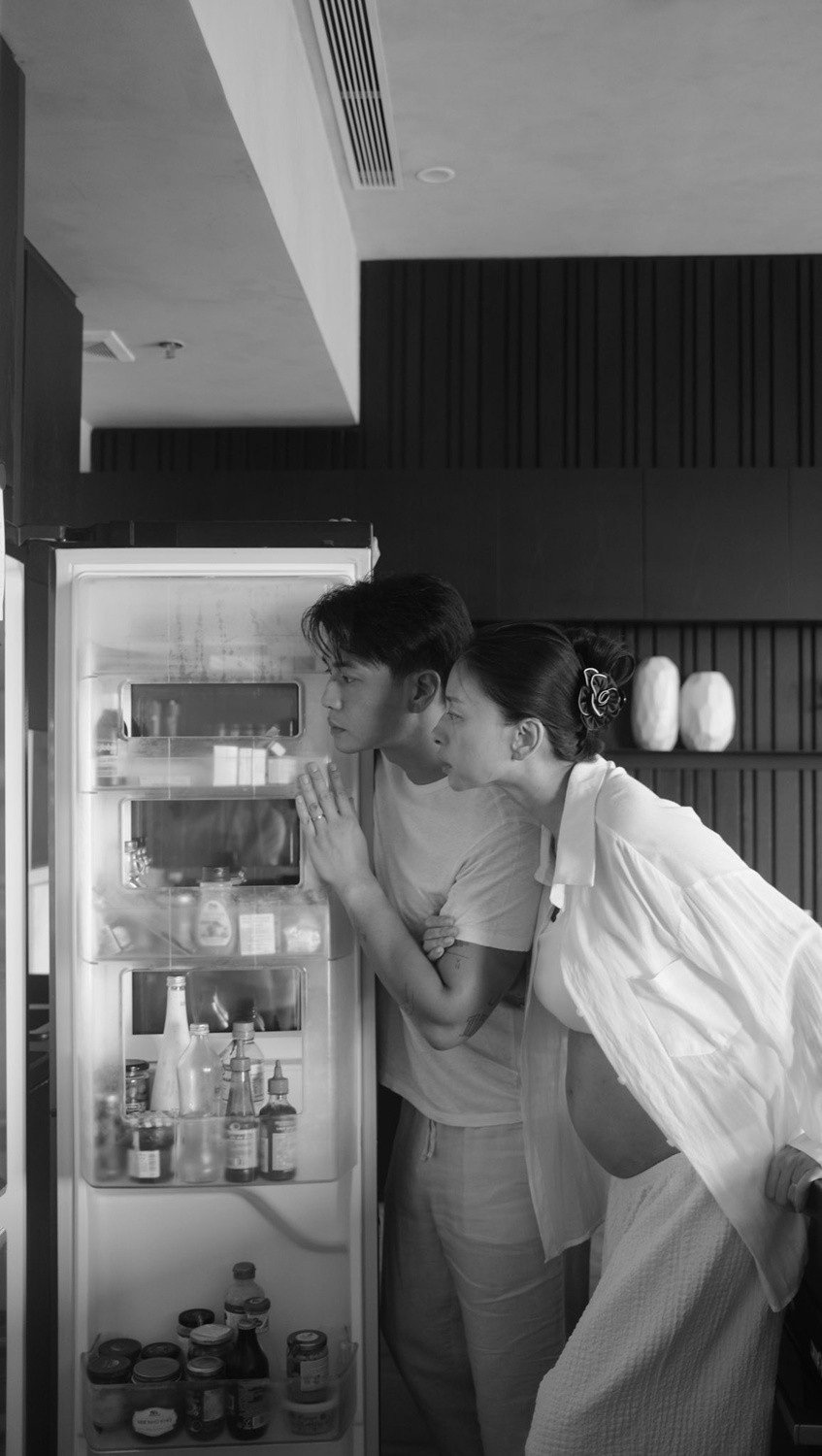 Bộ ảnh bầu đầy ý nghĩa của Ngô Thanh Vân ở tuổi U50