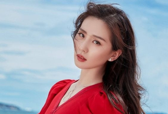 Đúng 20h hôm nay, ngày 10/6/2025, 3 con giáp tiền bạc khởi sắc, bên trái có quý nhân, bên phải là thần tài