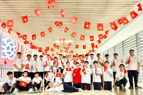 Lớp có 100% học sinh đỗ THPT chuyên Khoa học Tự nhiên