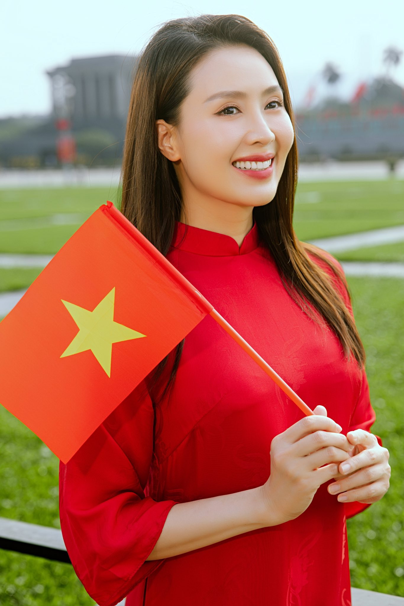 Nhan Sắc Hồng Diễm Hiện Tại Ra Sao Mà Minh Tiệp Ngỡ Ngàng Khen Xinh Trẻ Như Cách Đây 20 Năm? Nhan Sắc Hồng Diễm Hiện Tại Ra Sao Mà Minh Tiệp Ngỡ Ngàng Khen Xinh Trẻ Như Cách Đây 20 Năm?- Ảnh 9.