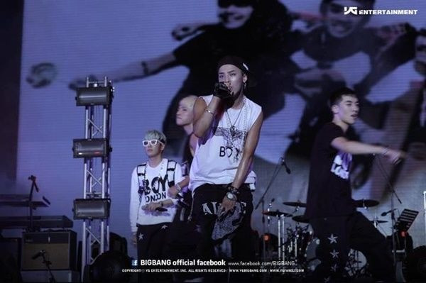 Visual Khó Tin Của G-Dragon Lần Đầu Đến Việt Nam: 12 Năm Sau Trông Cũng Chẳng Khác Gì! Bbvn