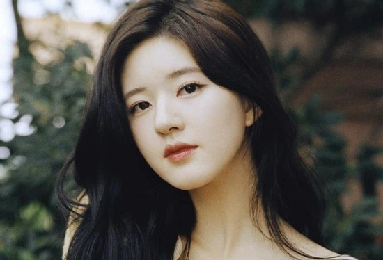 Đúng thứ Sáu 13/6/2025, 3 con giáp đổi vận bất ngờ, hầu bao rủng rỉnh bạc vàng