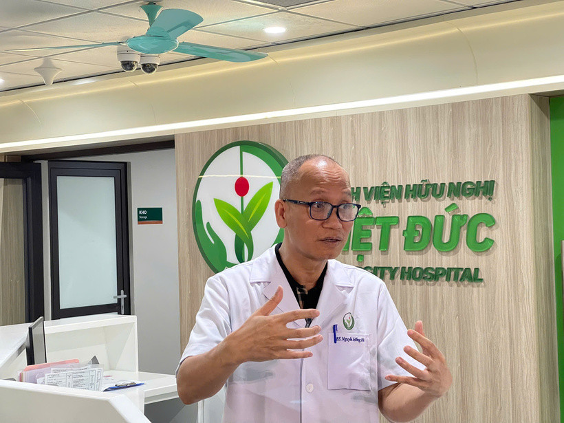 PGS.TS Nguyễn Hồng Hà, Trưởng khoa Phẫu thuật Hàm mặt, Tạo hình và Thẩm mỹ, Bệnh viện Hữu nghị Việt Đức