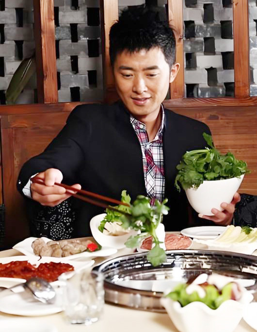 Nam thần chán showbiz, rẽ hướng mở quán lẩu và cái kết không ngờ- Ảnh 3.