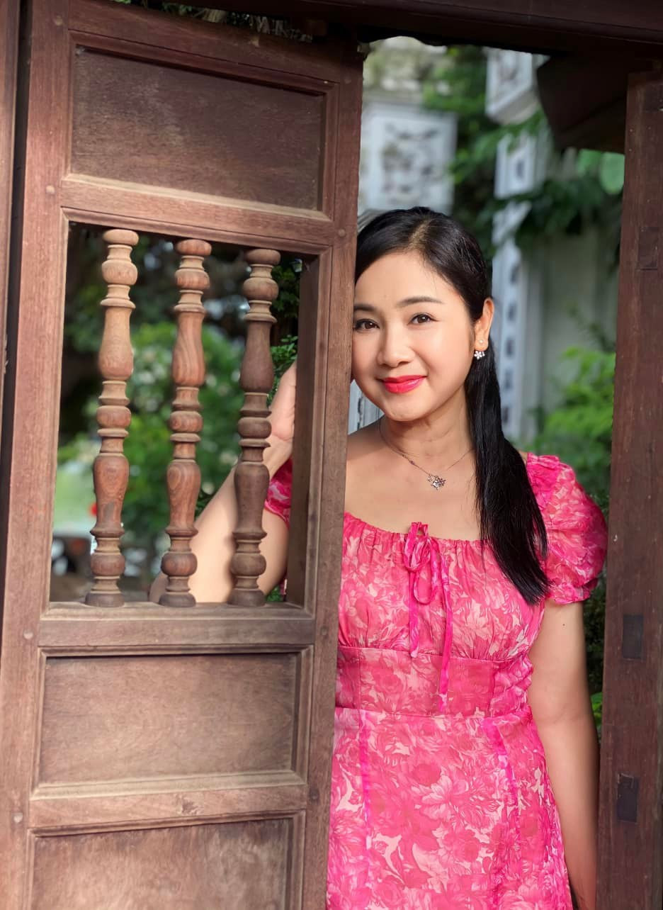 Sắc vóc tuổi sắp hưu quá mức trẻ đẹp của nữ NSND quê Tuyên Quang - Ảnh 6.