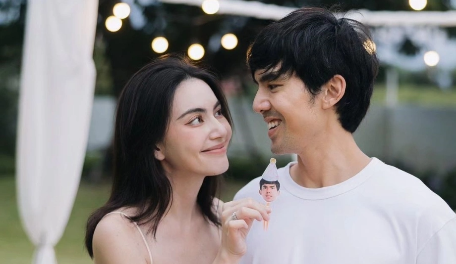 mai davika va ban trai hoc nhay