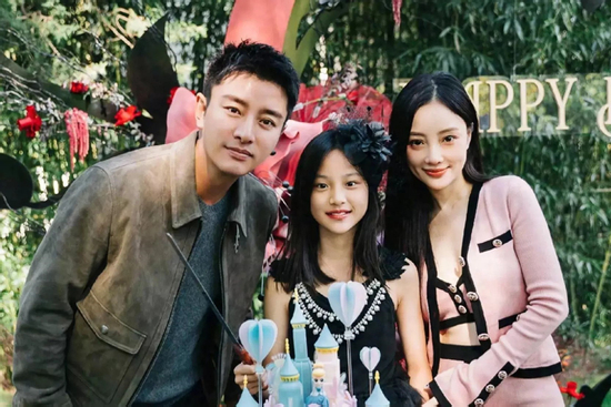 Con gái Giả Nãi Lượng và Lý Tiểu Lộ lần đầu lên tiếng: Đừng khuyên ba mẹ quay lại nữa