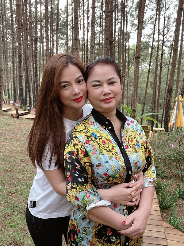 me ruot truong ngoc anh 2.jpg