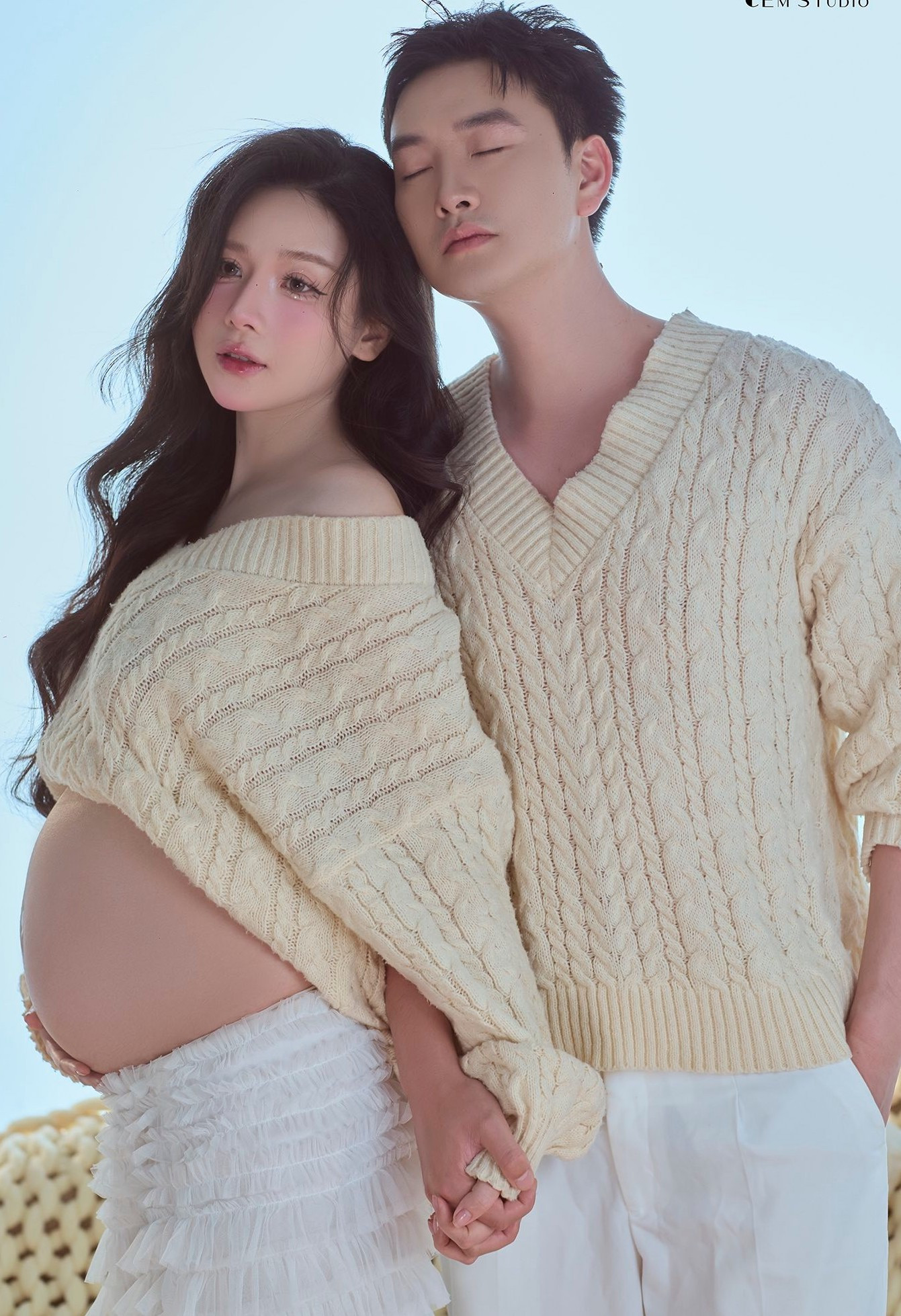 Nam diễn viên VFC khoe lên chức bố, diện mạo vợ bầu mới gây chú ý - Ảnh 4.