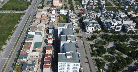 Cựu Phó Chủ tịch UBND tỉnh Thanh Hóa bị khởi tố liên quan đến dự án của FLC