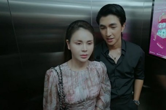 Mới qua 10 tập phim, Lương Thu Trang đã gây nhiều tranh cãi trong 'Dịu dàng màu nắng'