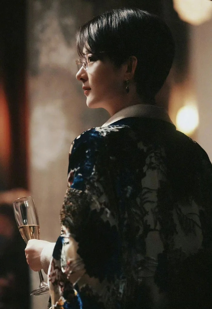 Hình ảnh “Tây Lâm tiểu thư” do Triệu Lệ Dĩnh đăng tải gây chú ý. (Ảnh: Weibo).