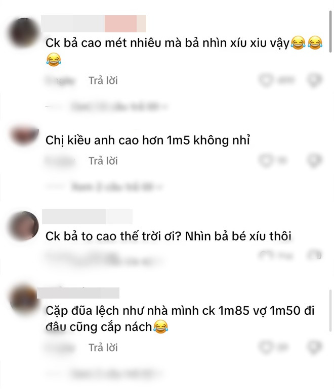 Tóm Gọn 1 Ca Sĩ Vbiz Và Chồng Đại Gia Tại Sân Bay, Ngoại Hình 'Đũa Lệch' Gây Chú Ý 3 Tóm Gọn 1 Ca Sĩ Vbiz Và Chồng Đại Gia Tại Sân Bay Ngoại Hình Đũa Lệch Gây Chú Ý
