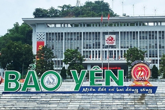 Diễn biến bất ngờ vụ chủ tiệm in ấn 'tố' 13 đơn vị cấp huyện, xã nợ gần 2 tỷ