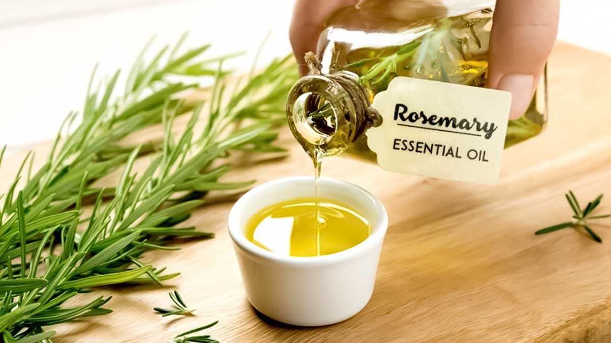 Những lưu ý khi sử dụng tinh dầu hương thảo kích thích mọc tóc- Ảnh 1.