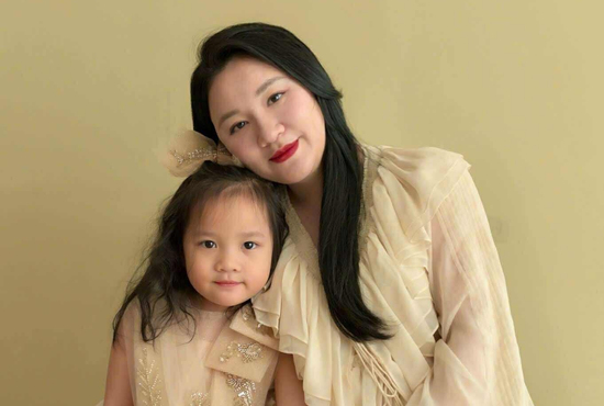 9X Hà Nội thuê bảo mẫu Philippines, chi 75 triệu đồng/tháng nuôi con gái 5 tuổi