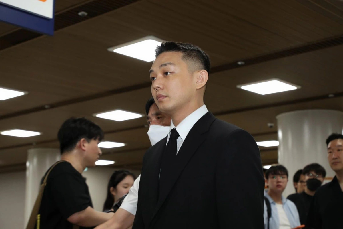 Bê Bối Của Yoo Ah-In Dần Mờ Nhạt Khi 2 Bộ Phim Thành Công Vang Dội Tại Phòng Vé 2 Be Boi Cua Yoo Ah-In Dan Mo Nhat Khi 2 Bo Phim Thanh Cong Vang Doi Tai Phong Ve Hinh Anh 2