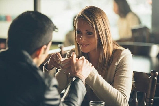 Những cung hoàng đạo dễ bị mê muội trước lời ngọt ngào