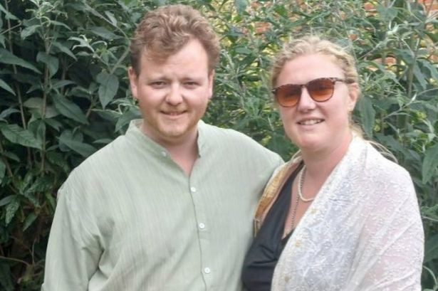 Owen Jackson cùng vợ Phillipa