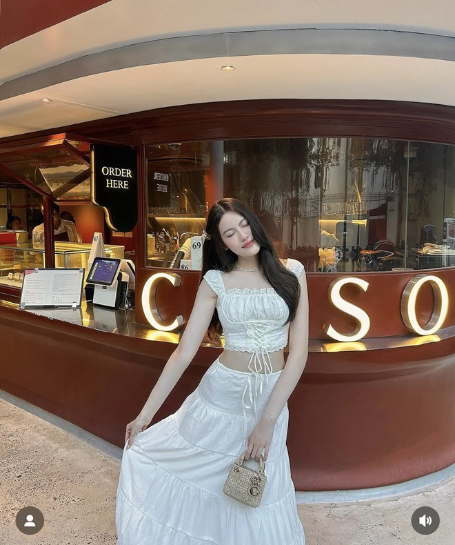 Bóc mác kho hàng hiệu của bạn gái tin đồn HIEUTHUHAI