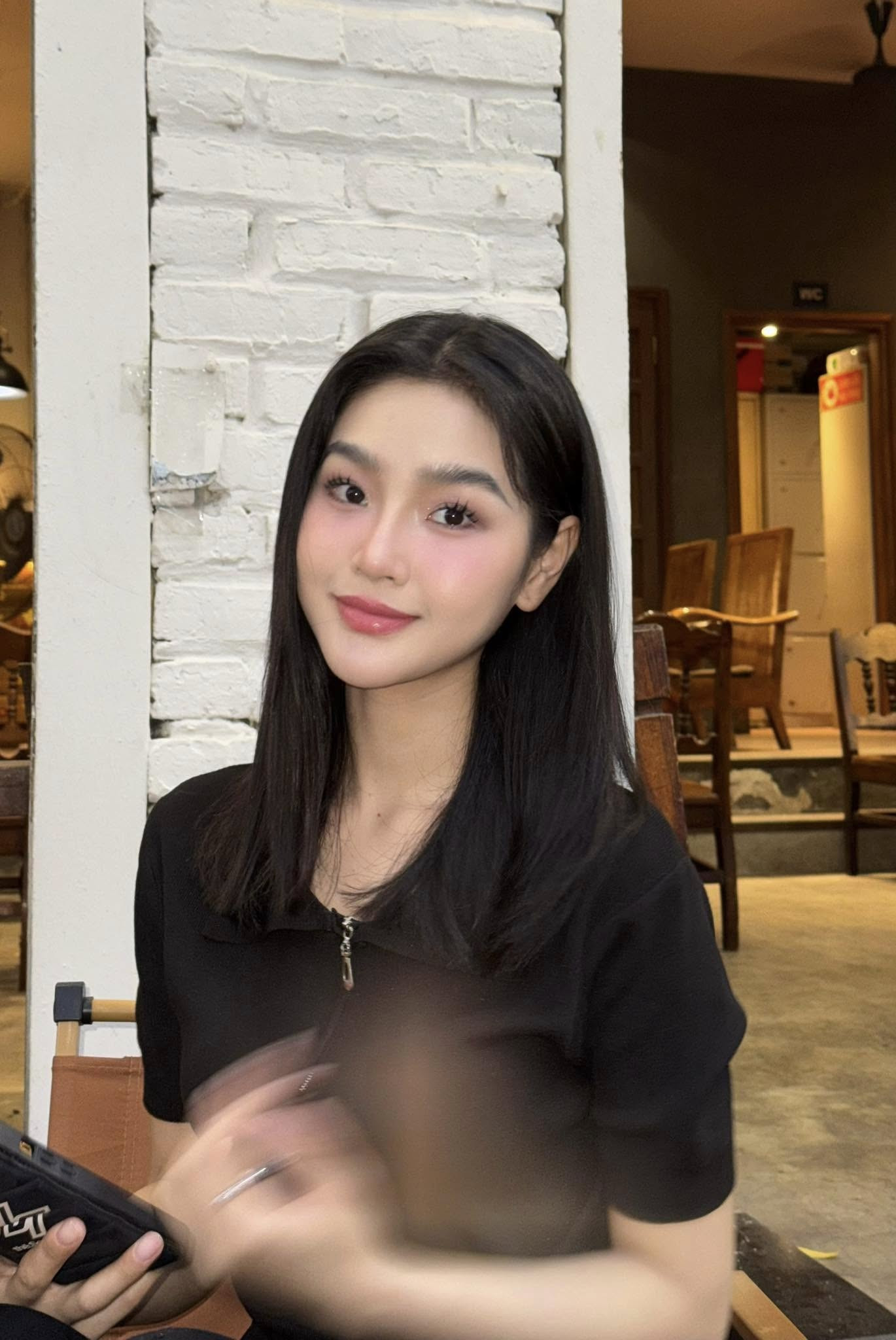 Mỹ nhân VFC quê Thanh Hóa gợi ý kiểu áo thun sexy cuốn hút mùa hè- Ảnh 7.