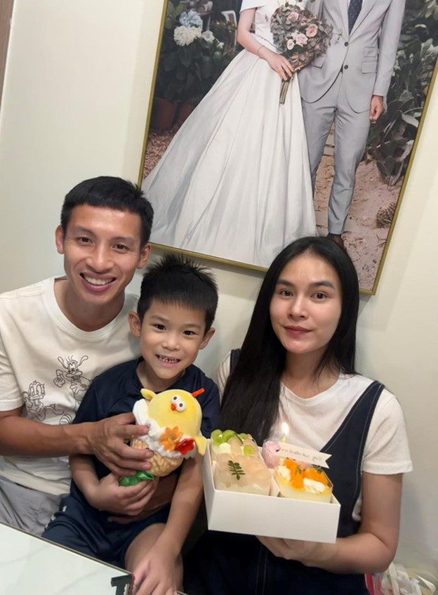 Tiền vệ nổi tiếng hạnh phúc viên mãn bên hotgirl Tuyên Quang: Đón niềm vui nhân đôi- Ảnh 7.