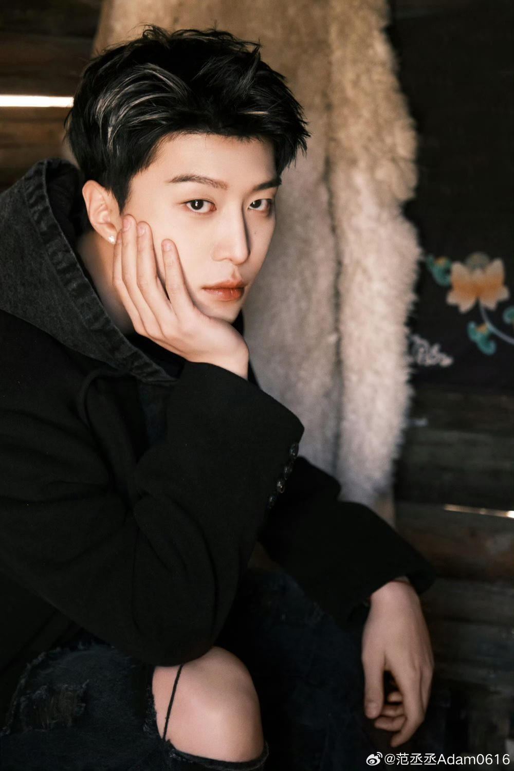 Bức ảnh dập tắt tin đồn Phạm Băng Băng sinh con cho Hồng Kim Bảo