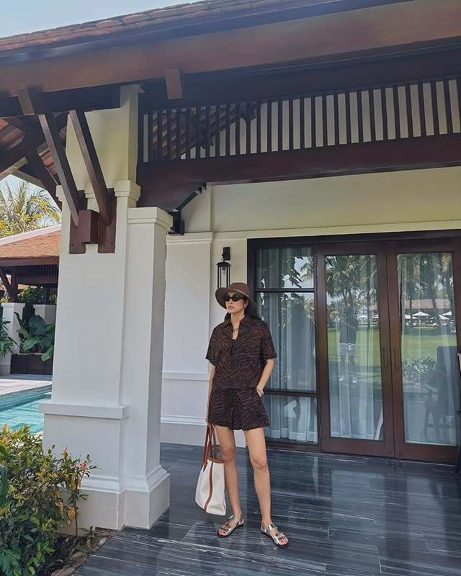 Diện trang phục họa tiết sành điệu ngày hè như Tăng Thanh Hà