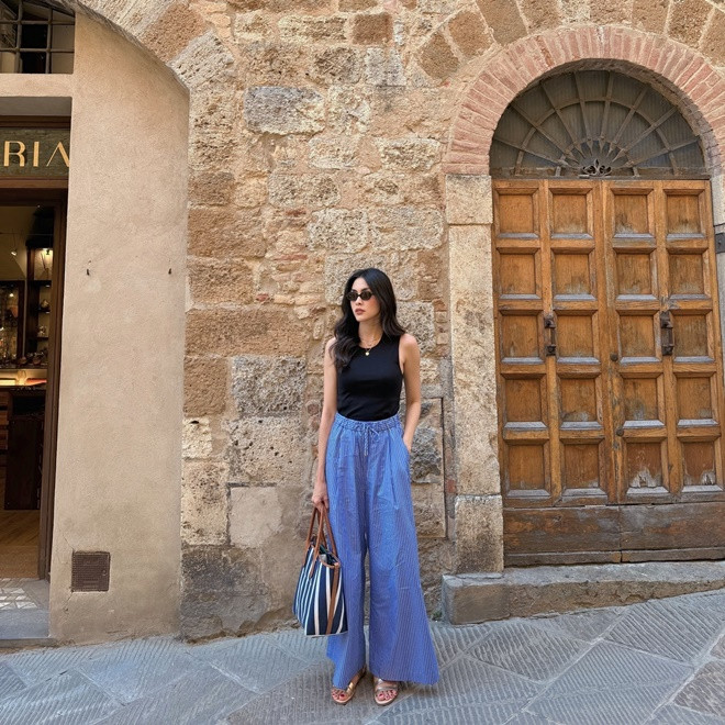 Diện trang phục họa tiết sành điệu ngày hè như Tăng Thanh Hà