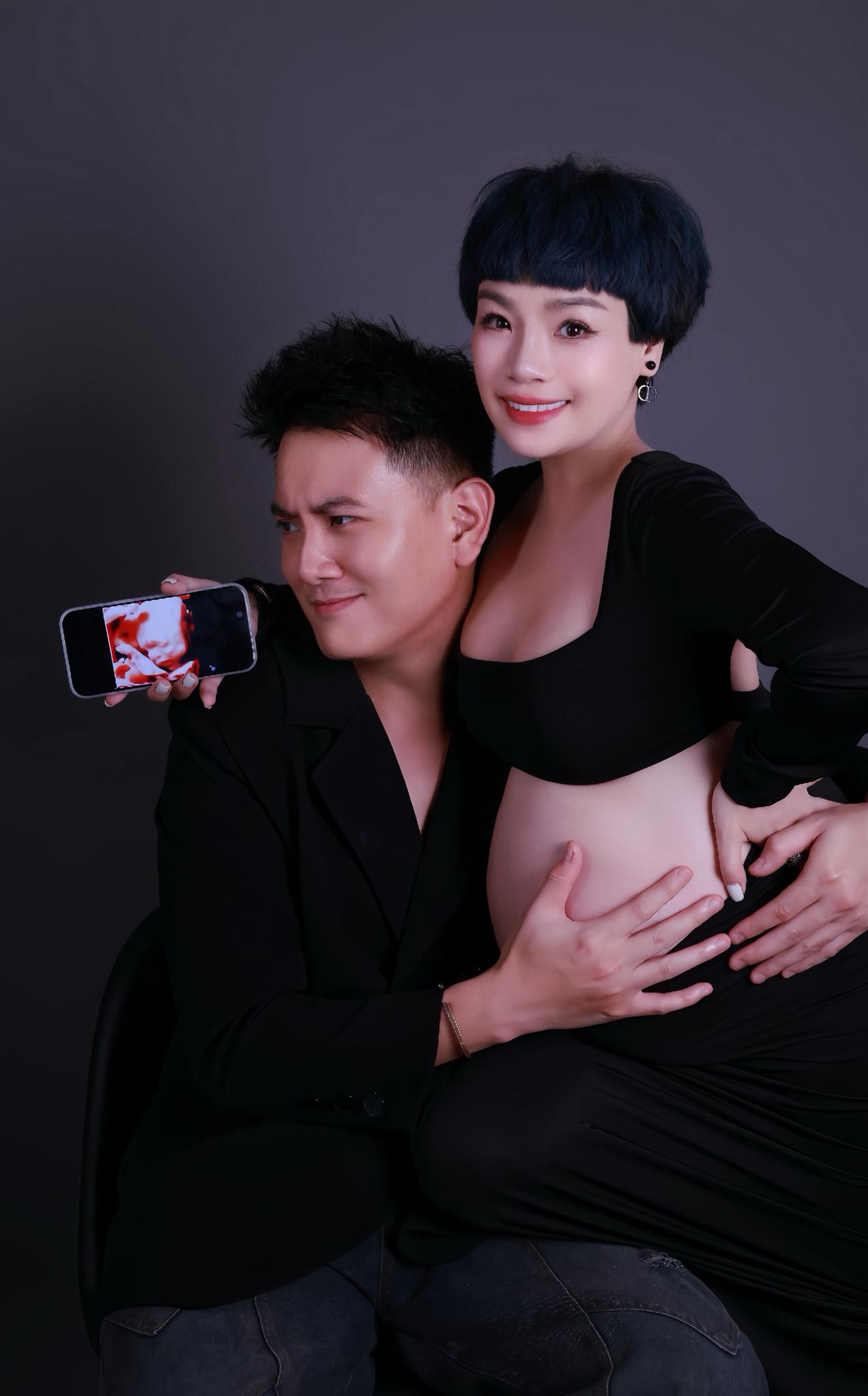 Nữ ca sĩ quê Hưng Yên bất ngờ mang thai ở tuổi 42 sau 10 năm ly hôn- Ảnh 2.