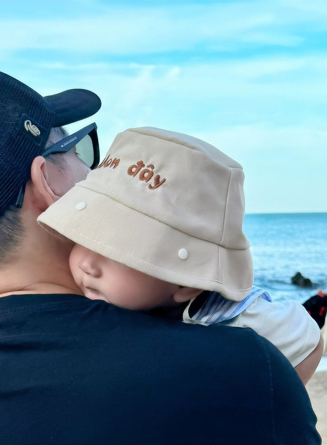 Hương Giang phản hồi việc giấu kín danh tính không để lộ mặt chồng