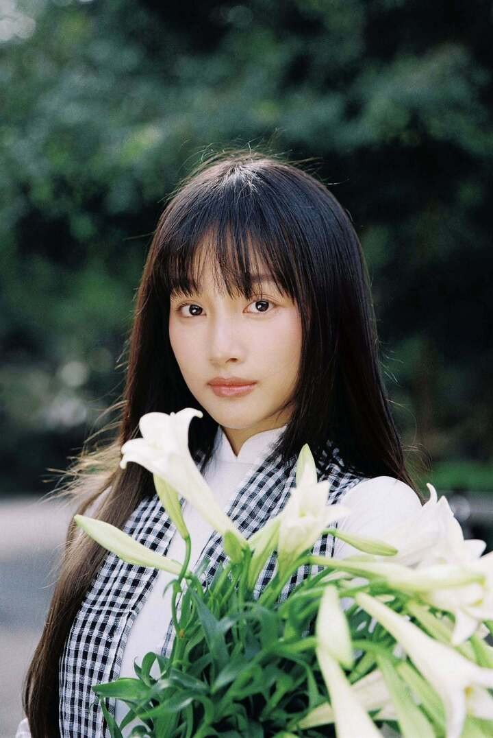 Nhà sản xuất cho biết Phương Thanh giản dị, ngây thơ nhưng cũng rất điện ảnh mà đoàn phim tìm kiếm cho nhân vật.