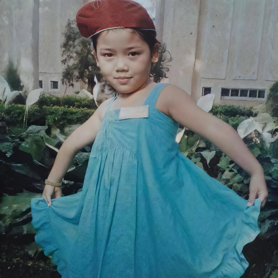 Loạt Em xinh say hi dậy thì thành công sốc nhất ảnh thời nhỏ của Phương Mỹ Chi