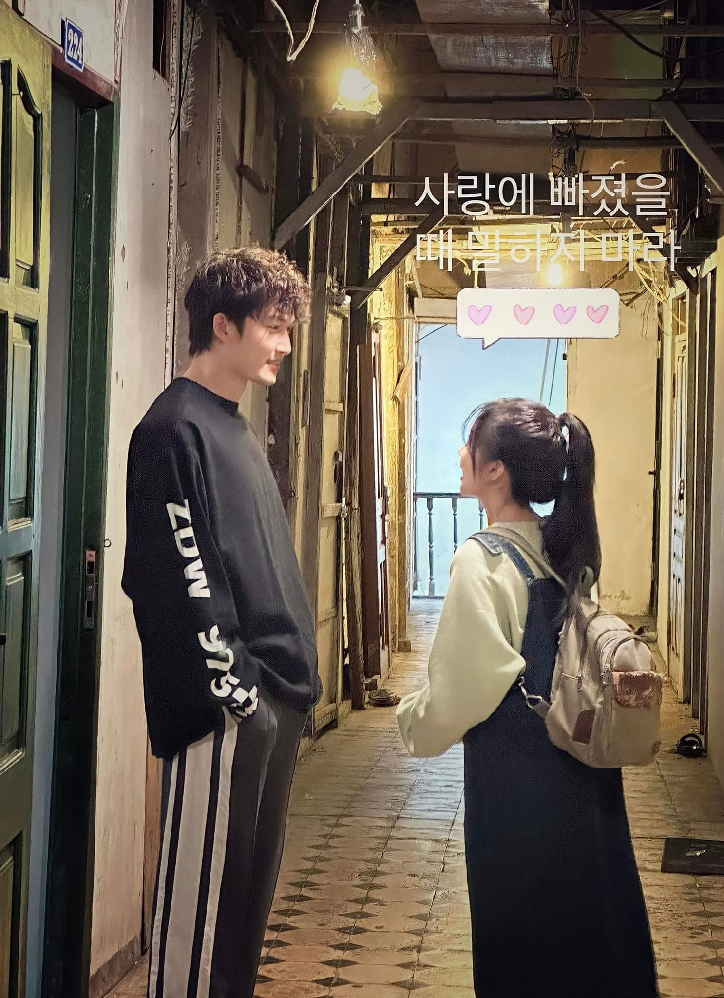 Ngoại hình đũa lệch 1m83  1m53 của Đình Tú và vợ hot girl sắp cưới