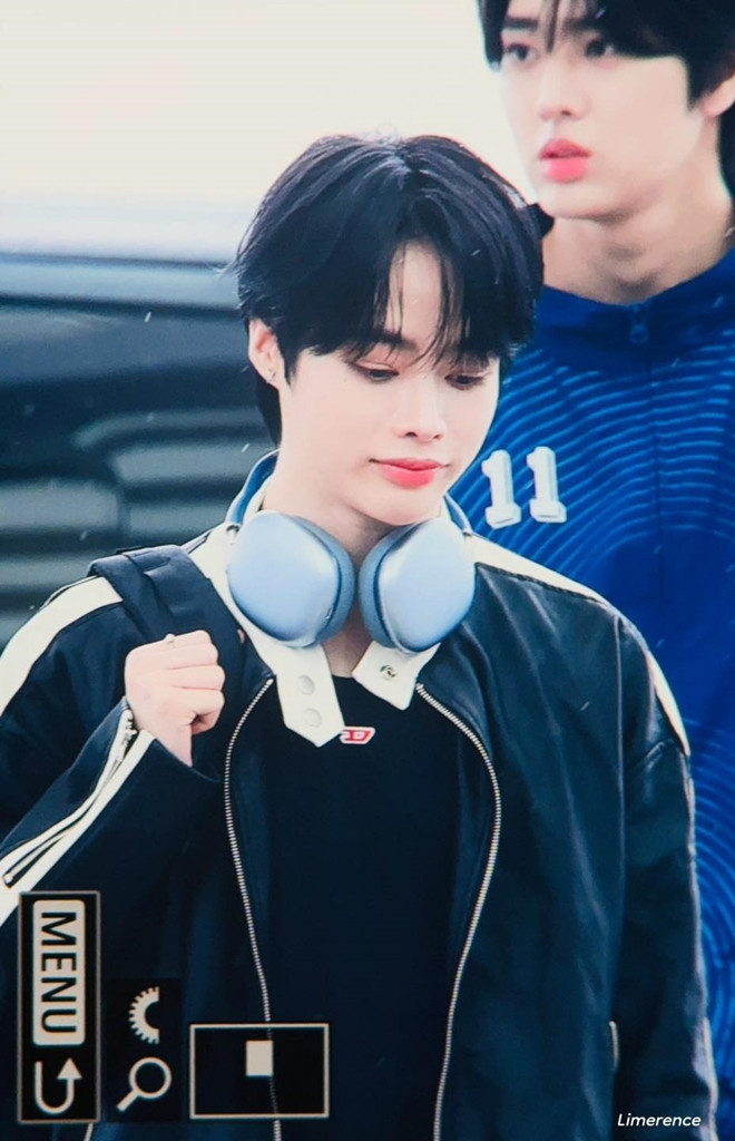 Phong cách sân bay chất lừ của CL 2NE1 HanBin Tempest khi đổ bộ Việt Nam