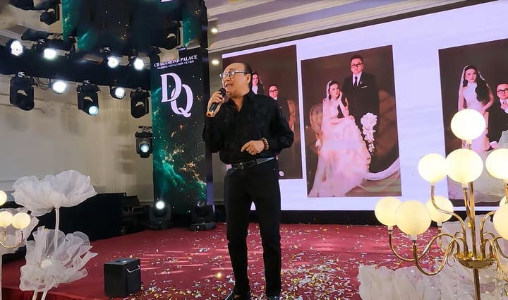 Duy Phương thỉnh thoảng chạy show hát đám cưới kiếm thêm thu nhập.