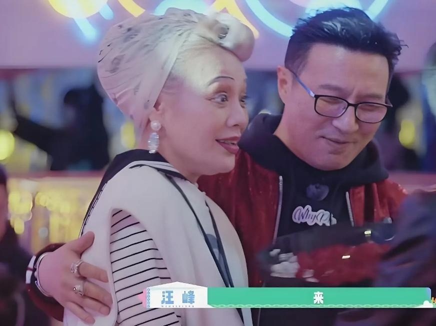 Chồng cũ Chương Tử Di lại vướng tin ngoại tình chị đại Cbiz